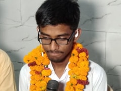 UP Board Results 2019: कानपुर के गौतम रघुवंशी 10वीं और बागपत की तनु तोमर 12वीं में टॉपर