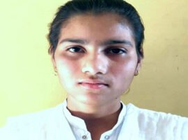 UP Board Results 2019 home guard daughter become topper in firozabad district UP Board Results 2019: होमगार्ड की बेटी ने पूरा किया सपना, जिला टॉप कर फिरोजाबाद का नाम किया रोशन