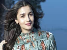 आलिया भट्ट समेत ये बॉलीवुड स्टार नहीं डाल पाए वोट, जानें वजह These are the bollywood celebs who can not cast there vote आलिया भट्ट समेत ये बॉलीवुड स्टार नहीं डाल पाए वोट, जानें वजह