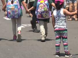 यूपी में लगातार बढ़ रहा है गर्मी का प्रकोप, लखनऊ के डीएम ने दिए आदेश- बदला स्कूलों का समय Heat Wave Impact School timing changed in lucknow यूपी में लगातार बढ़ रहा है गर्मी का प्रकोप, लखनऊ के डीएम ने दिए आदेश- बदला स्कूलों का समय