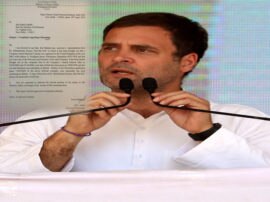 home ministry send notice to rahul gandhi over his british citizenship राहुल के बचाव में उतरी बहन प्रियंका, बोलीं- पूरे देश को मालूम राहुल हिंदुस्तानी