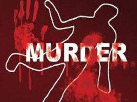 Man kills his wife with pressure cooker सिर पर प्रेशर कूकर मारकर पत्नी की ली जान, फिर पति ने खुद खा लिया जहर
