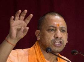 cm yogi adityanath targets mamata banerjee after violence in amit shah road show दीदी के गढ़ में गरजे योगी, कहा- ममता सरकार की एक्सपायरी डेट लिखने जा रही है जनता