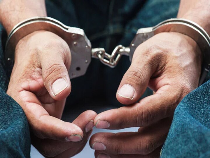 नोएडा पुलिस को कामयाबी, धर दबोचे तीन बदमाश noida police arrested three goons