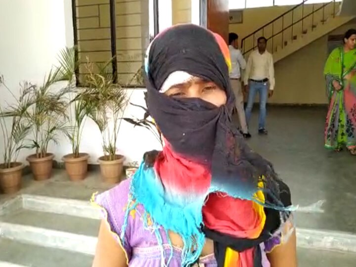 छेड़छाड़ का विरोध करने पर दबंगों ने युवती के परिजनों को पीटा, जान से मारने की दी धमकी conflict in two parties after molestation with women in greater noida