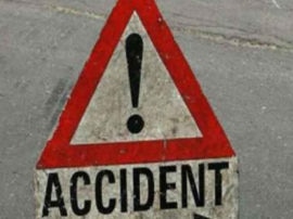 one dead in Uttarakhand bus accident उत्तराखंड में रफ्तार का कहर, ऑटो से उतर रहे दो लोगों को बस ने मारी टक्कर, एक को कुचला