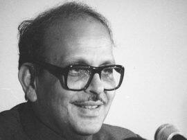 सियासी अतीत के पन्ने: कभी दो पहिया वाहन पर भी हुआ था चुनाव प्रचार URL: Loksabha election 2019 Chunavi yaadein VP singh election campaign on cycle सियासी अतीत के पन्ने: कभी दो पहिया वाहन पर भी हुआ था चुनाव प्रचार