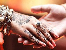 प्यार की खातिर हिना ने तोड़ दी समाज की बंदिशें, थाने पहुंचकर रचाई शादी girlfriend reached police station to marry with boyfriend in rampur प्यार की खातिर हिना ने तोड़ दी समाज की बंदिशें, थाने पहुंचकर रचाई शादी