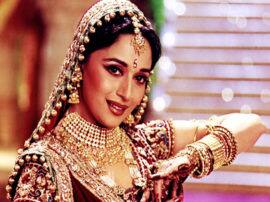जानें, धक-धक गर्ल माधुरी दीक्षित का मोहिनी से बेगम तक का सफर Madhuri Dixit's journey from Mohini to Begum जानें, धक-धक गर्ल माधुरी दीक्षित का मोहिनी से बेगम तक का सफर