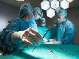 blast in women mouth during treatment in aligarh इलाज के दौरान महिला के मुंह में हुआ धमाका, आग के साथ निकला धुआं, डॉक्टर हैरान