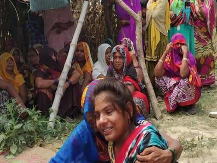 फसल को बचाने के लिए खेत में दौड़ा रखा था करंट, घास काटने गई महिला की हुई दर्दनाक मौत