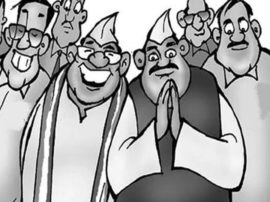 most of leaders who changes party face defeat in the loksabha election यूपी में पाला बदलने वाले अधिकांश नेताओं की नहीं चमकी किस्मत, इस प्रत्याशी ने किया कमाल
