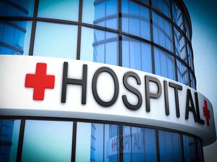 डॉक्टर की लापरवाही महिला को पड़ी भारी, ऑपरेशन के दौरान काट दी गुदा नली Doctor's negligence to the woman is heavy, cut off the anus in the operation