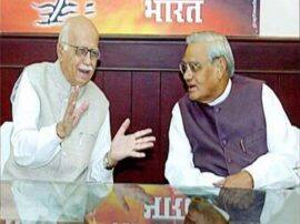 मोदी-शाह ने याद दिलाया अटल आडवाणी का दौर, जब इतिहास वर्तमान हो गया When history repeat atal advani remembers मोदी-शाह ने याद दिलाया अटल आडवाणी का दौर, जब इतिहास वर्तमान हो गया