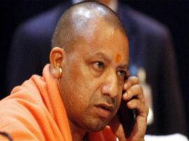 UP Government bans use of mobile phones during cabinet meetings सीएम योगी का सख्त फैसला, कैबिनेट बैठक में मोबाइल फोन नहीं ले जा पाएंगे मंत्री, लगा प्रतिबंध