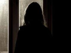 200 रुपए की खातिर पड़ोस की महिला ने मंदबुद्धि किशोरी के साथ किया ये काम, गर्भवती होने पर खुला राज 