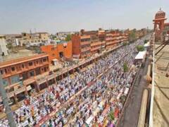 ईद पर बीजेपी सांसद का विवादित बयान, कहा- सड़कों पर नहीं पढ़नी चाहिए नमाज