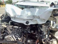 यमुना एक्सप्रेस-वे पर भीषण सड़क हादसा, चार की मौत, तीन की हालत नाजुक