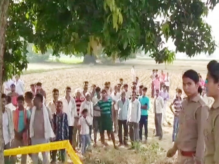 एटा में पेड़ से लटकी मिली लड़का-लड़की की लाश, ऑनर किलिंग का शक Bodies of a man and a woman found hanging from a tree in etah