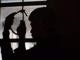 इलाज कराने परिचित के घर में आए युवक ने फांसी लगाकर दी जान, नहीं मिला सुसाइड नोट young man suicide in rishikesh इलाज कराने परिचित के घर में आए युवक ने फांसी लगाकर दी जान, नहीं मिला सुसाइड नोट