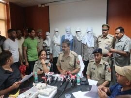 Noida police arrest 4 member of Biker gang नोएडा पुलिस की बड़ी कार्रवाई, 11 लाख की लूट में बाइकर्स गैंग के 5 बदमाश गिरफ्तार