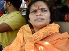 मेरठ पलायन पर बोलीं साध्वी प्राची, 4 हजार परिवार थे अब बचे हैं 400