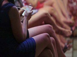 रुड़की के होटल में चल रहा था देह व्यापार का धंधा, पुलिस ने छापा मारकर सात युवकों को पकड़ा Police raid on sex racket in Roorkee hotel रुड़की के होटल में चल रहा था देह व्यापार का धंधा, पुलिस ने छापा मारकर सात युवकों को पकड़ा