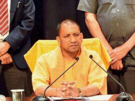 chief minister yogi adityanath directs important instruction to avoid road accident सड़क सुरक्षा बैठक में सीएम योगी हुए सख्त, बोले- अधिकारी अपनी जिम्मेदारी से नहीं बच सकते