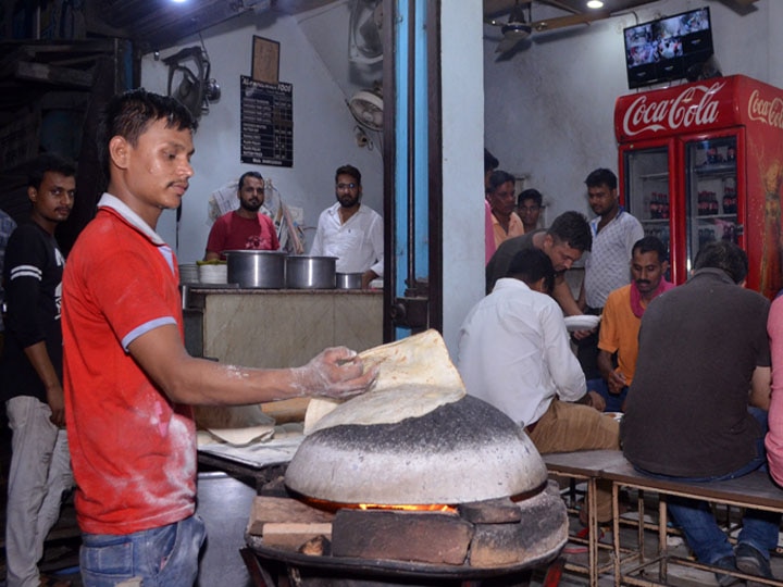 दुनियाभर में चमक बिखेरने वाले इस शहर का जायका भी है खास, यहां आने पर मिस न करें इन व्यंजनों का स्वाद