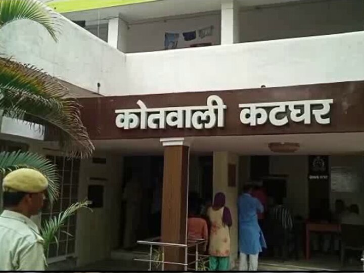 30 हजार की रकम लेते लेखपाल रंगे हाथों गिरफ्तार, किसानों से मांगी थी रिश्वत