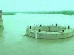 भारी बारिश के चलते यूपी में उफान पर नदियां, कई इलाकों में खतरे के निशान को पार कर गया है जलस्तर