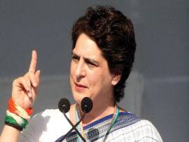 priyanka gandhi slams yogi government in uttar pradesh प्रियंका गांधी का योगी सरकार पर हमला, कहा- महिलाओं के खिलाफ कम नहीं हो रहे अपराध