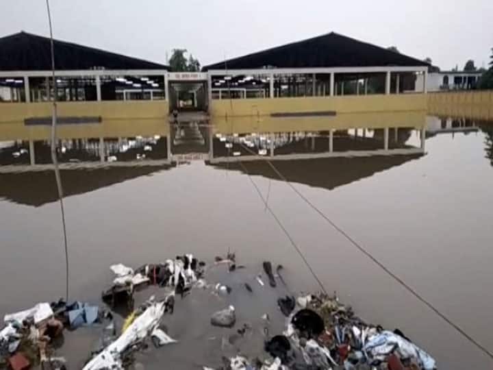 गौशाला या घोटालाः कान्‍हा उपवन में आवारा पशु की जगह पानी ही पानी, सीएम ने दस दिन पहले किया था लोकार्पण