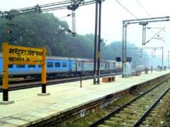 मथुरा: राया-हाथरस रेलखण्ड पर पड़ा मिला तीन साल का बच्चा, हाथ-पांव बंधे थे