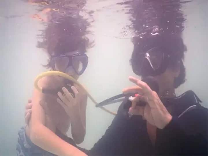 फैमली के साथ मालदीव में इंजॉय कर रहे हैं शाहरुख खान...देखे तस्वीरें