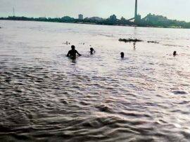 two friend drowned in yamuna river in mathura मथुरा: यमुना में नहाने गये तीन दोस्त डूबे, दो की मौत, एक ने तैरकर जान बचाई