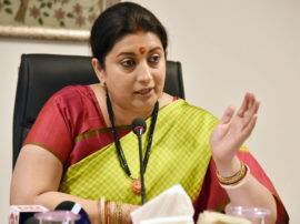 कानपुर की बंद पड़ी कॉटन मिलों को पुनर्जीवित करने के प्रयास नाकाम रहे : सरकार Union Minister Smriti Irani on Kanpur Cotton Mill in Lok Sabha Question Hour कानपुर की बंद पड़ी कॉटन मिलों को पुनर्जीवित करने के प्रयास नाकाम रहे : सरकार