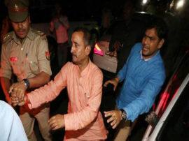 उन्नाव रेप पीड़िता कार हादसा मामले में कुलदीप सेंगर पर हत्या का केस दर्ज, भाई मनोज का नाम भी शामिल fir against bjp mla kuldeep singh sengar over unnao rape case victim accident in raebareli उन्नाव रेप पीड़िता कार हादसा मामले में कुलदीप सेंगर पर हत्या का केस दर्ज, भाई मनोज का नाम भी शामिल