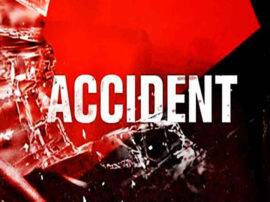 हरदोई: ट्रक से कुचलकर बाइक सवार महिला की मौत, पति और दो बच्चे घायल Women died after truck collision with bike in hardoi हरदोई: ट्रक से कुचलकर बाइक सवार महिला की मौत, पति और दो बच्चे घायल
