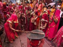 यूपी सरकार का बड़ा कदम, पर्यटक नए अंदाज में ले सकेंगे मथुरा की लठ्ठमार होली का मजा