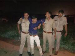 ग्रेटर नोएडा में ओला कैब ड्राइवर की गाड़ी ले भागे बदमाश, मुठभेड़ में पुलिस ने धरदबोचा