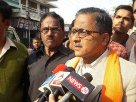 Gorakhpur BJP MLA Radha Mohan Das Aggrawal wants to buy land in Kashmir कश्मीर में जमीन खरीदना चाहते हैं गोरखपुर के भाजपा विधायक, 370 के फैसले पर फोड़े पटाखे