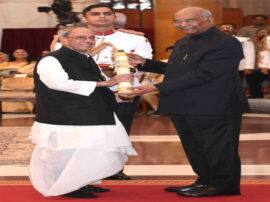 प्रणव मुखर्जी, नानाजी देशमुख, भूपेन हजारिका को दिया गया भारत रत्न 'Bharat ratna' Given to Pranab mukherjee, nana ji desmukh प्रणव मुखर्जी, नानाजी देशमुख, भूपेन हजारिका को दिया गया भारत रत्न
