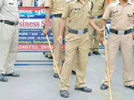 security tight in dehradun before independence day program स्वतंत्रता दिवस के लिए देहरादून में जोरों पर तैयारियां, चाक चौबंद सुरक्षा-व्यवस्था