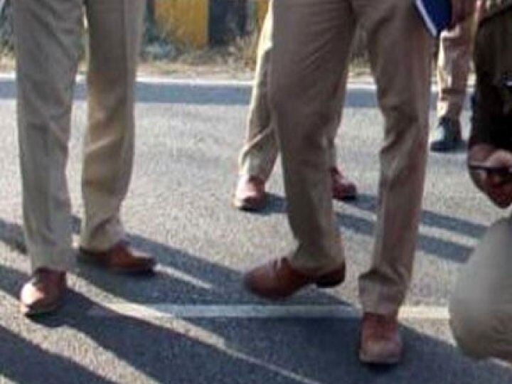 अपराधियों के खिलाफ एक्शन में यूपी पुलिस, अलग-अलग मुठभेड़ों में दो इनामी बदमाश हुए ढेर encounter between police and criminals in UP