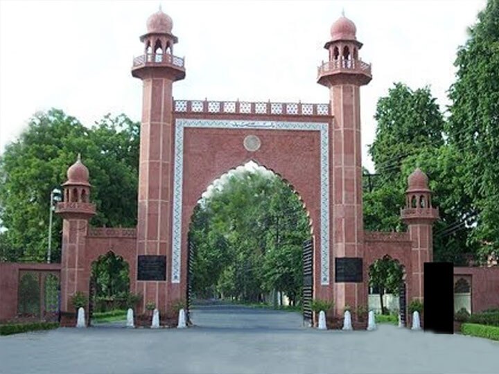 AMU से आजम को निकाले जाने पर विश्वविद्यालय प्रशासन का कुछ भी कहने से इन्कार, पढ़ें- पूरी खबर