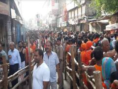 सावन के अंतिम सोमवार को काशी में उमड़ा भक्तों का हुजूम, जबरदस्त सुरक्षा घेरा