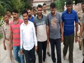 नोएडा: ट्रक चालक की हत्या करनेवाले 7 बाउंसर गिरफ्तार, मनमाना टोल टैक्स का किया था विरोध Seven bouncer arrest by noida police in Okhla toll tax death case नोएडा: ट्रक चालक की हत्या करनेवाले 7 बाउंसर गिरफ्तार, मनमाना टोल टैक्स का किया था विरोध