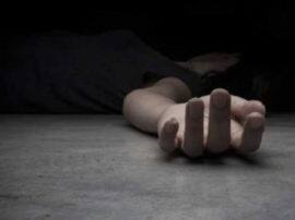 पत्नी की हत्या करने के बाद पति हुआ फरार, पड़ोसी बोले- दोनों के बीच होता था विवाद husband killed wife in unnao पत्नी की हत्या करने के बाद पति हुआ फरार, पड़ोसी बोले- दोनों के बीच होता था विवाद