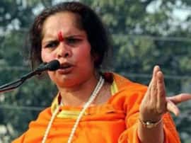 Sadhvi Prachi attack on congress over article 370 politics विपक्षियों के डीएनए में पाकिस्तान का खून, बोल रहे हैं दुश्मन देश की भाषा: साध्वी प्राची